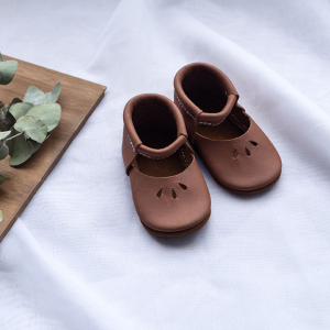 UP4779 ZAPATOS EVITA CARAMELO 100 % DE CUERO MINIMOX